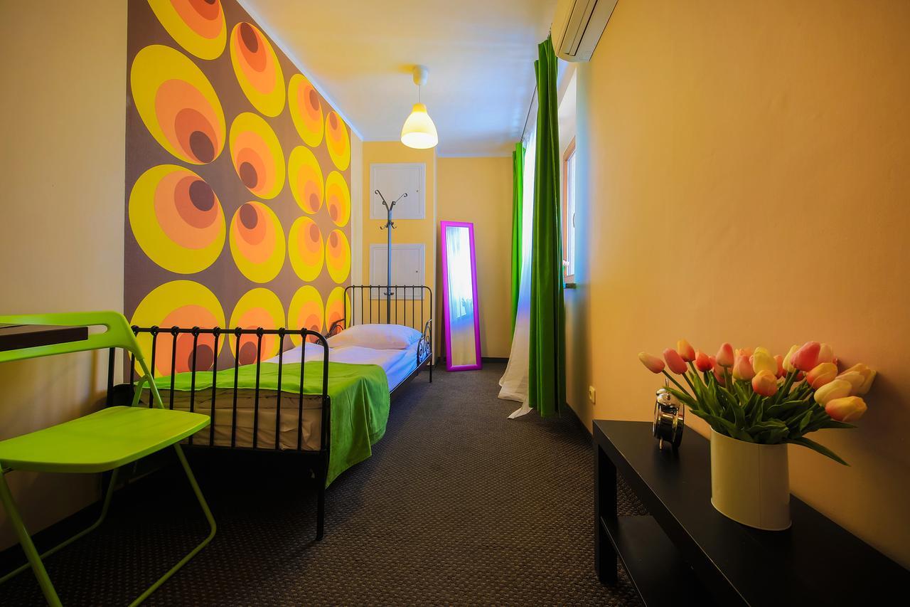 Glow Hostel Вроцлав Экстерьер фото